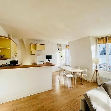 Le Marais : Sunny & French Flat Apartamento